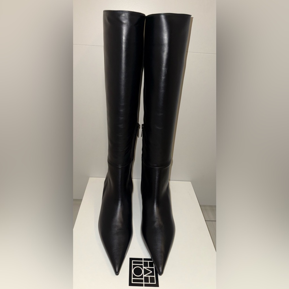 Toteme Sharp Leather Wedge Boots, 40, Black